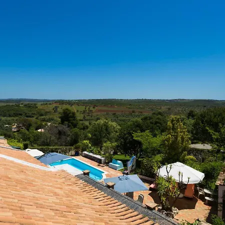 بيت للعطل Gorgeous Holiday With Swimming Pool *