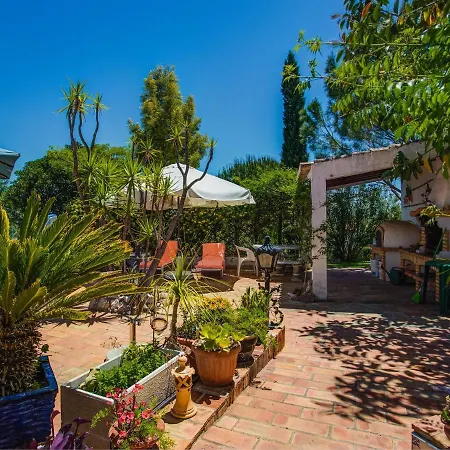 Gorgeous Holiday With Swimming Pool Ferienhaus
